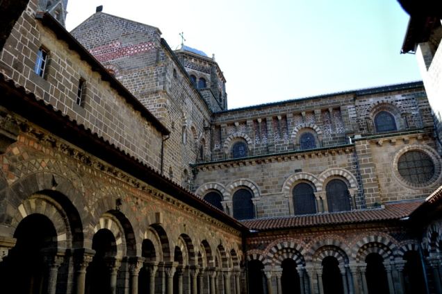 Cloitre de la Cathédrale (1)