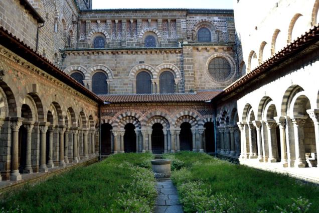 Cloitre de la Cathédrale (2)